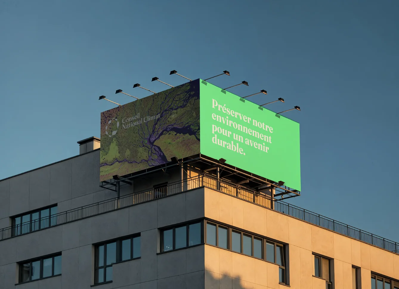 Campagne Conseil National Climat sur un immeuble